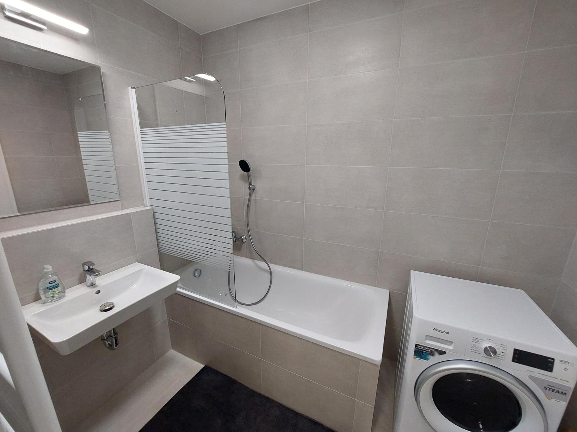 Tusarova Comfort Apartment, Center, Parking! Praga