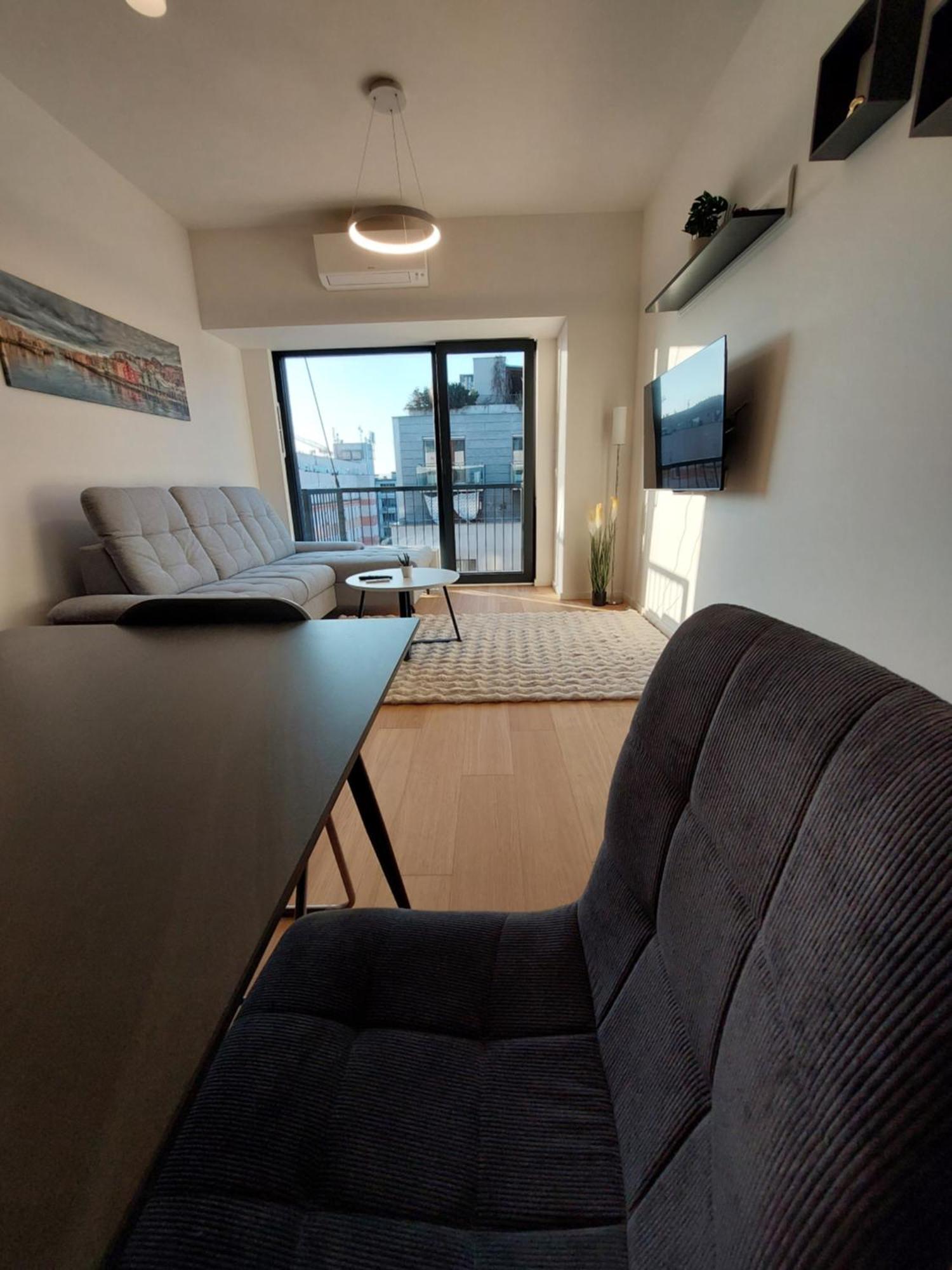 Appartamento Tusarova Comfort Apartment, Center, Parking!