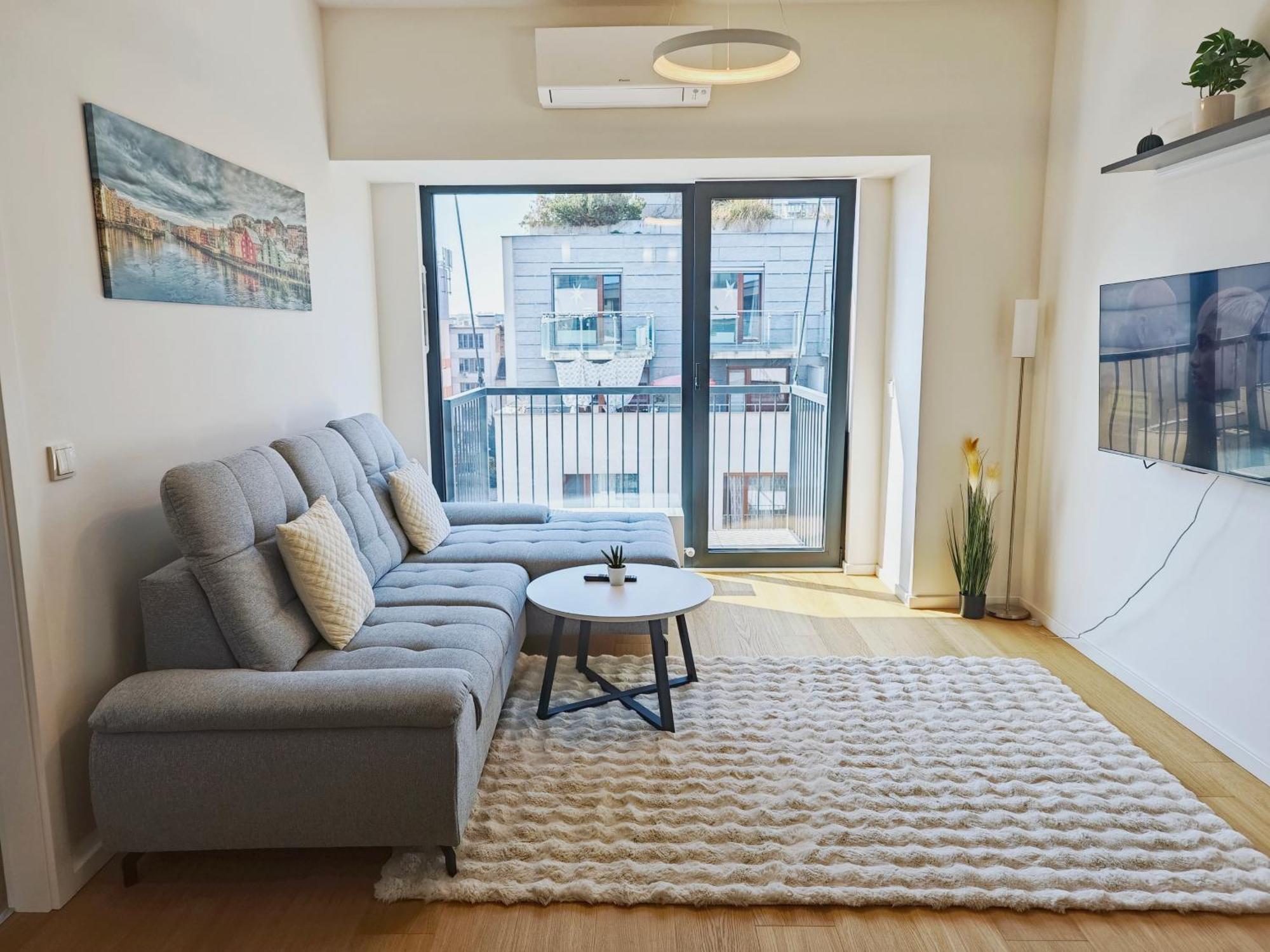 Tusarova Comfort Apartment, Center, Parking! *