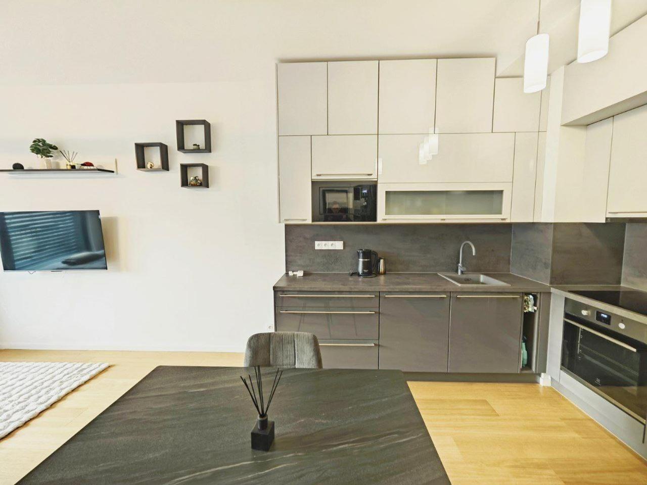 Tusarova Comfort Apartment, Center, Parking! Appartamento *