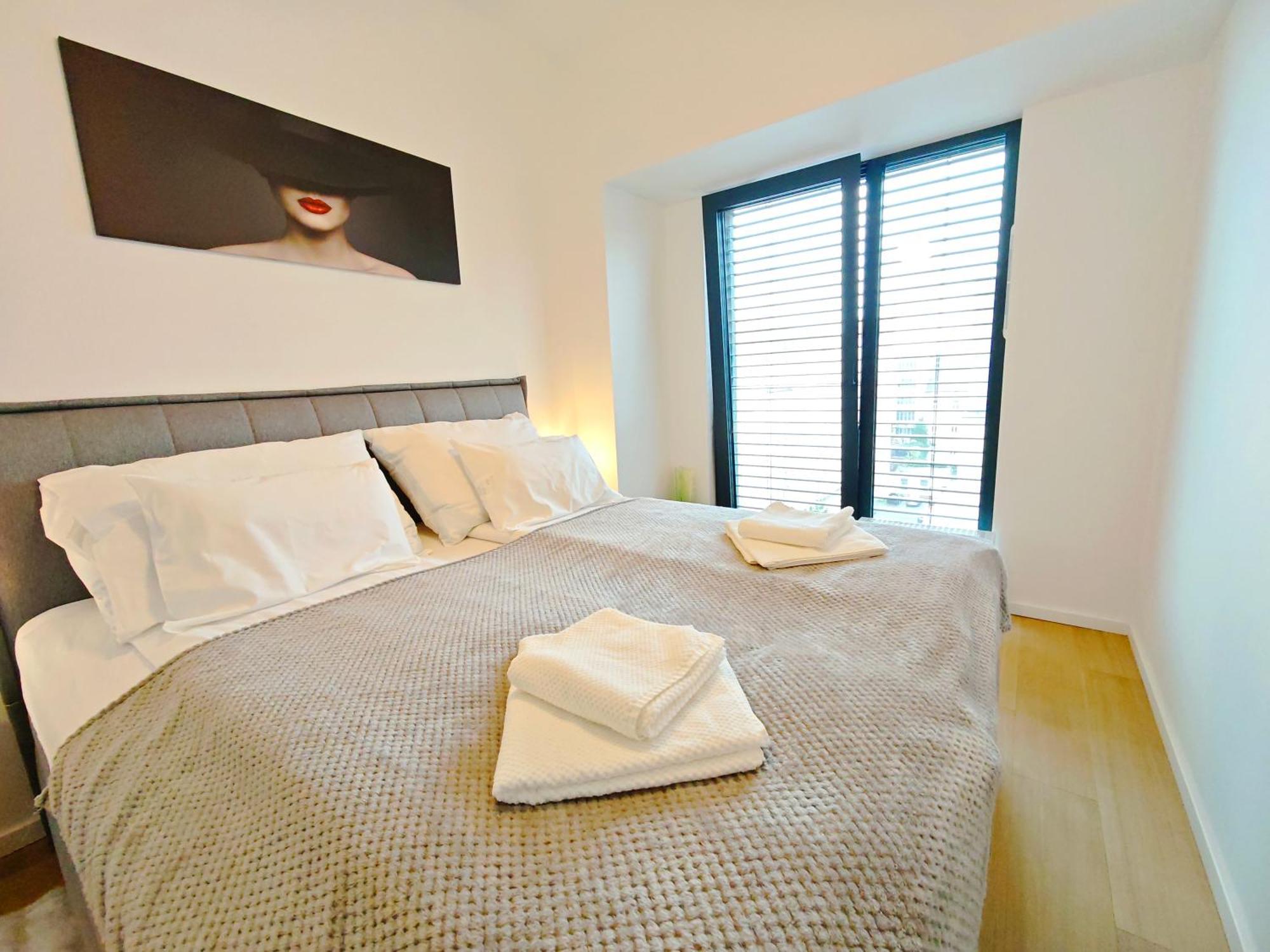 Tusarova Comfort Apartment, Center, Parking! * Praha